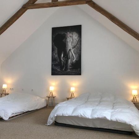 Merveilleux Cottage Dans Parc De 7,5 Hectares Saint-Nicolas-du-Pelem ภายนอก รูปภาพ